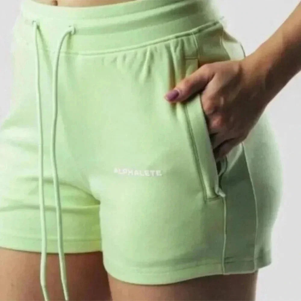 ALPHALETE NWT ESSENTIAL CORE SHORT IN FROZEN SPRING SIZE SMALL